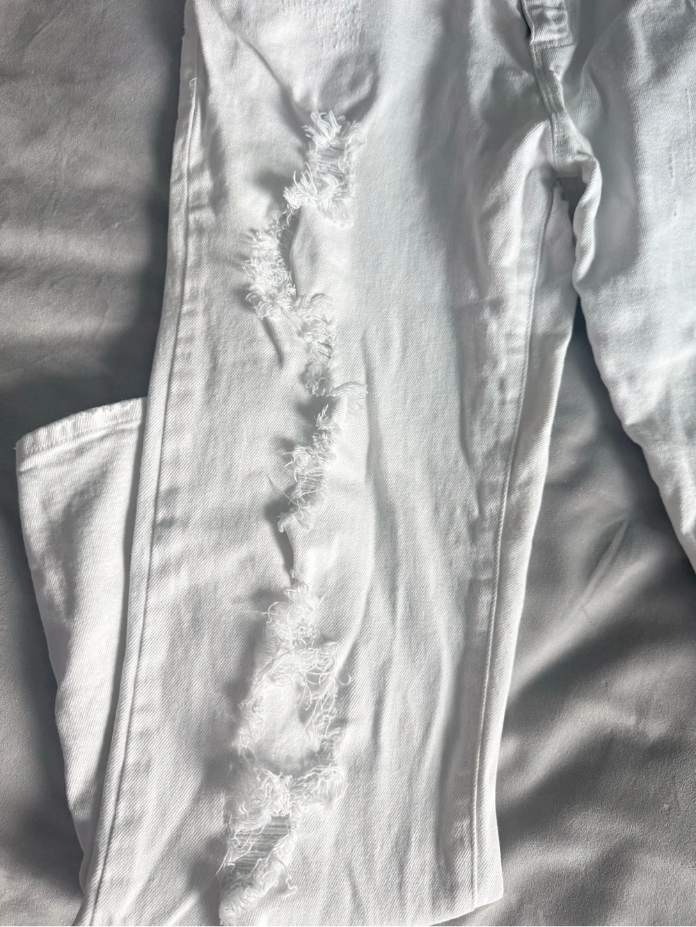 Michael Kors White Distressed Baggy Jeans 27